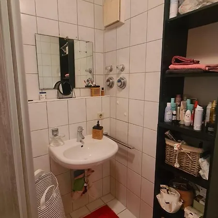 Cozy, Wifi, Balcony Apartment Welden